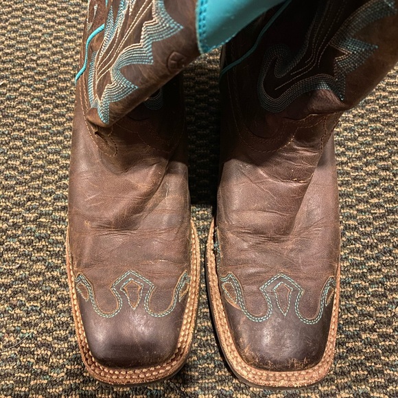 Ariat Cowboy Cowgirl Boots - Picture 5 of 6